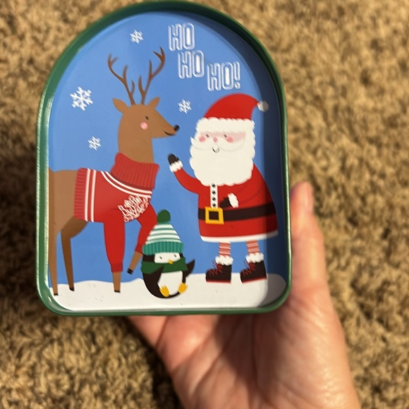 New metal tin Santa Christmas mailbox - Picture 4 of 6